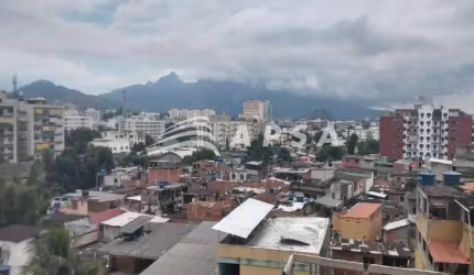 EXCELENTE CONJUNTO DE SALAS COMERCIAL TOTALIZANDO 44M². 1 LOCAÇÃO, 2 BANHEIROS, 2 VAGA DE GARAGEM. C
