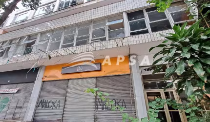 LOCAÇÃO COM 1 MÊS DE ALUGUEL GRÁTIS!* ÓTIMO PONTO COMERCIAL NO CENTRO DA CIDADE! RUA EM FRENTE AO CO