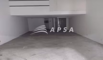 SHOPPING BARRA POINT, ALUGA EXCELENTE LOJA , AMPLA COM 76 M², SENDO 50 M² NO PRIMEIRO PISO E 26 M² N