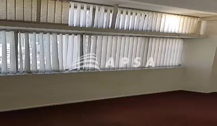 OTIMA SALA COMERCIAL EM BOTAFOGO, PRÓXIMO AO HUMAITÁ E A COPACABANA! VISTA LIVRE E PRO CRISTO REDENT