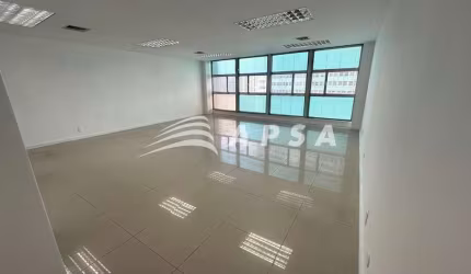 EXCELENTE CONJUNTO DE SALAS COMERCIAIS LOCALIZADAS NO CENTRO DO RIO DE JANEIRO, 66M² TOTAL, AO LADO