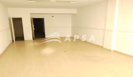 EXCELENTE SALA COMERCIAL, PRONTA PARA UTILIZAÇÃO E ESTABELECER O SEU NEGÓCIO, DE FRENTE, ANDAR ALTO,