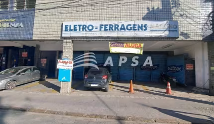 EXCELENTE GALPÃO, ANTIGO ARMAZEM DE CONSTRUÇÃO E FERRAGENS LOCALIZADO NA ENCRUZILHADA, IMÓVEL CONTEN