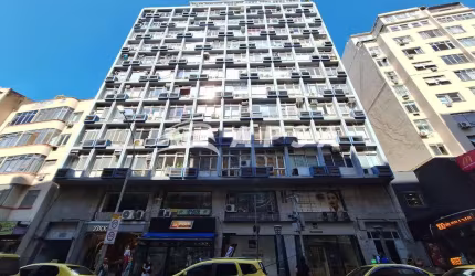 OTIMA SALA COMERCIAL DE 65 M² EM ANDAR ALTO, SENDO SALÃO , SALA COM DIVISÓRIA EM VIDRO, LAVABO, COPA