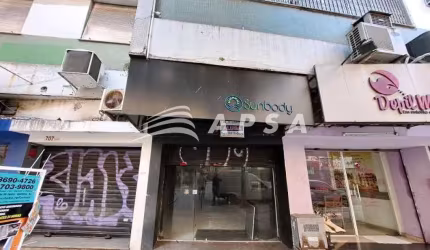 EXCELENTE LOJA COMERCIAL, DE FRENTE PARA RUA, 80 METROS QUADRADOS, COM BANHEIRO, PRÓXIMO A PRAIA, CO