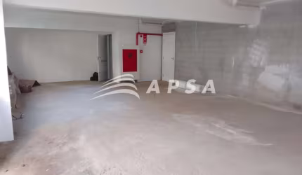 EXCELENTE LOJA COMERCIAL COM 880,85M², DISPONÍVEL PARA LOCAÇÃO IMEDIATA NO BAIRRO GUTIERREZ, PRÓXIMO