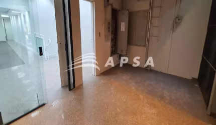 EXCELENTE OPORTUNIDADE PARA INVESTIMENTO EM UM IMÓVEL COMERCIAL DE ALTO PADRÃO! DUAS LOJAS FRENTE DE