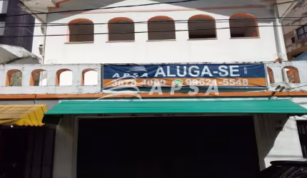 MUITO BOA OPORTUNIDADE COMERCIAL NA BARRA; CASA COMERCIAL MOBILIADA, COM 220 M², COMPOSTO POR: 7/4,