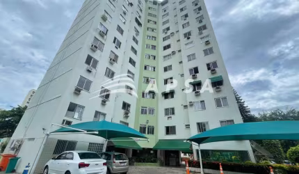 APARTAMENTO, 02 QUARTOS, NO CONDOMÍNIO VILLAGE SOL E MAR - JACAREPAGUÁ. COM 48M², O IMÓVEL, MOBILIAD