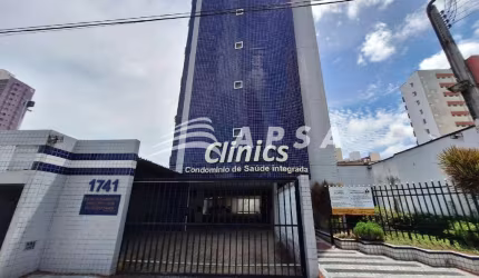 ÓTIMO PARA MONTAR SEU NEGÓCIO.JÁ INCLUSO NO VALOR DO CONDOMÍNIO O CUSTO COM RECEPÇÃO E SECRETÁRIA. E