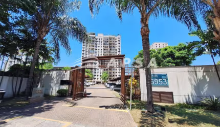 EXCELENTE IMÓVEL, COM SALA ESPAÇOSA E VARANDA COM VISTA PANORÂMICA. CONTA COM CORREDOR, BANHEIRO SOC