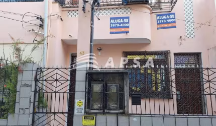 BOA OPORTUNIDADE NO SANTO ANTÔNIO ALÉM DO CARMO. CASA COM 60 M² COMPOSTO POR 1 QUARTO, SENDO 1 SUÍTE