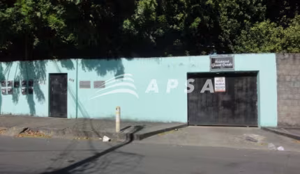 APARTAMENTO COM 02 QUARTOS COM 01 VAGA DE GARAGEM, CONDOMINIO COM POUCAS UNIDADES, SALA, COZINHA, AR