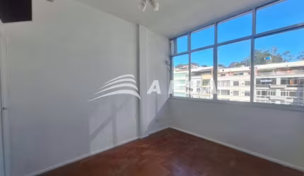 APARTAMENTO NO FLAMENGO, ONDE A PRATICIDADE DA CIDADE SE ENCONTRA COM A TRANQUILIDADE DO BAIRRO, EST