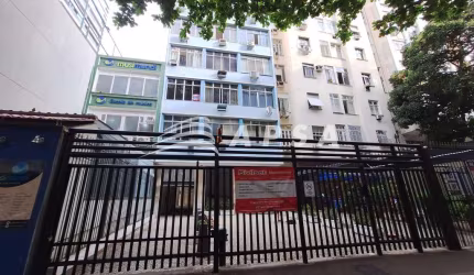 ÓTIMO CONJUGADO, DE FRENTE COM 26 M2, PORTARIA 24 HORAS, PRÓXIMO AO METRÔ. COMPOSTO POR: SALA/QUARTO