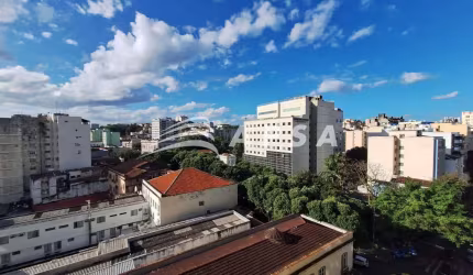 EXCELENTE IMÓVEL, 39 M2, COMPOSTO POR SALA, 01 QUARTO, COZINHA E BANHEIRO. POSSUI PORTARIA 24 H, BEM