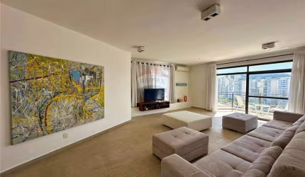 Apartamento frente mar com 181 m², 3 suítes e 2 vagas de garagem à venda em Guarujá
