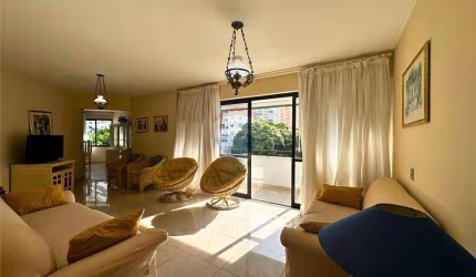 Apartamento com 4 dormitórios, 4 banheiros e 140 m² à venda em Guarujá