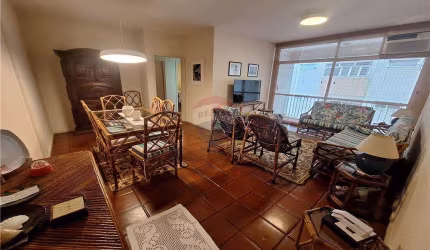 Apartamento 2 dormitórios (1 suíte) 1 vaga à venda por R$ 490.000,00 - Praia de Pitangueiras - Guarujá, SP