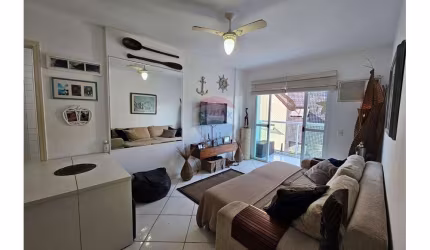 Apartamento à venda Guarujá - 2 dormitórios - lazer completo - 50m da Praia do Tombo