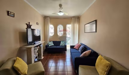 Apartamento à venda Guarujá - 2 dormitórios com sacada - Tombo
