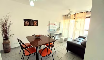Apartamento na Enseada com 2 dormitórios e perto do mar!!!
