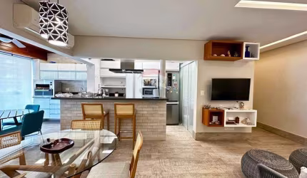 Apartamento com 2 dormitórios  à venda em Guarujá