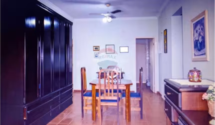VENDE-SE APARTAMENTO DE 2 DORMITÓRIOS COM VISTA MAR, GUARUJÁ-SP