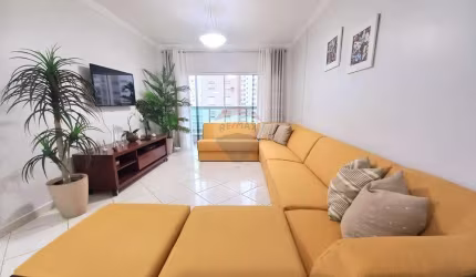 Apartamento à Venda na Pitangueiras no Guarujá-SP