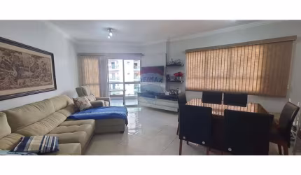 Apartamento a venda, em Pitangueiras Guarujá-SP
