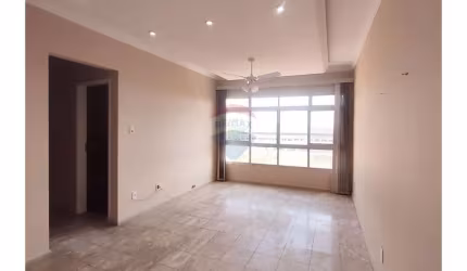 Apartamento com 3 dormitórios 1 suíte, Venda por R$ 400.000 - Jardim Las Palmas - Guarujá/SP