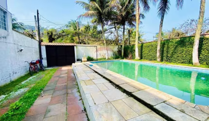 Casa com 4 dormitórios com suítes à venda, por R$ 1.000.000 - Jardim Guaiuba - Guarujá/SP