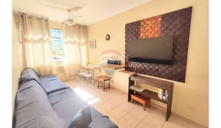 Apartamento com 1 dormitórios  por R$ 300.000 -Astúrias - Guarujá/SP