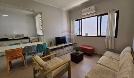 Apartamento à venda Guarujá - Reformado 2 dormitórios - quadra da praia - Tombo