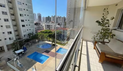 Apartamento 2 Suítes Lavabo Cozinha Americana Sala 2 Ambientes com sacada vista lazer completo 2 Garagens portaria 24 horas Praia do Tombo, Guarujá/SP