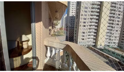 Apartamento a Venda na Praia de Pitangueiras - Guarujá