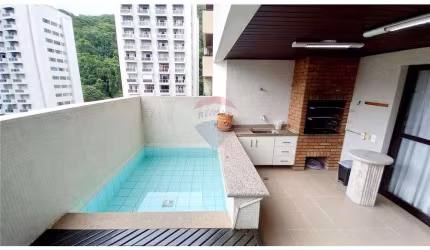 Belíssimo Apartamento com 190 m2 Mobiliado a 250 metros da Praia de Pitangueiras a Venda