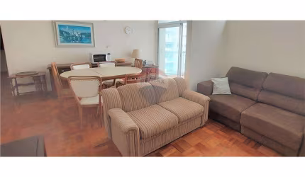 Apartamento a Venda na Praia de Pitangueiras - Guarujá