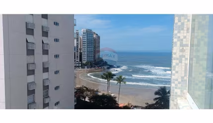 Apartamento a venda na Praia das Pitangueiras, Guarujá/SP!