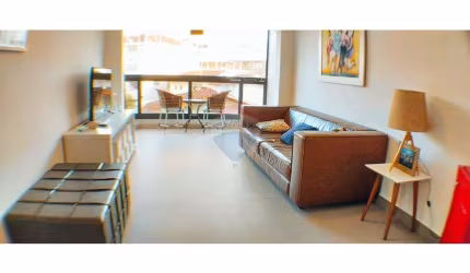 Apartamento à venda na Praia do Tombo - Guarujá - SP.