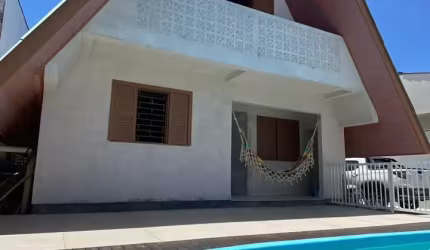 Casa Praia do Mar Grosso em Laguna - Ótima opção de investimento