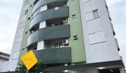 Apartamento Semi Mobiliado no Centro de Urussanga - 2 vagas de garagem