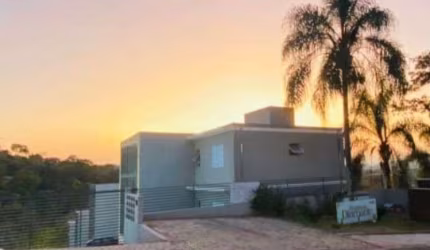 Apartamento para Locação em Atibaia, Jardim Colonial, 2 dormitórios, 1 banheiro, 1 vaga
