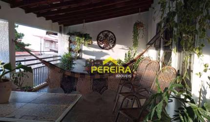 Vende ou troca casa na Vila União 3 Dormitórios, por casa menor nas imediações de capinas