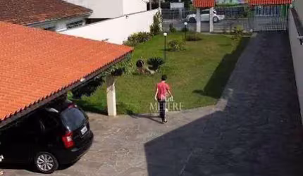 Espetacular Casa com 360 m² de Área Construída em Terreno de 660 m² 5 Quartos e Inúmeras Possibilidades no Bairro Santa Quitéria
