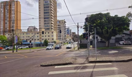 Casa com  TERREA PRAÇA 29 DE MARÇO4 dormitórios à venda, 230 m² por R$ 2.150.000 - Champagnat - Curitiba/PR