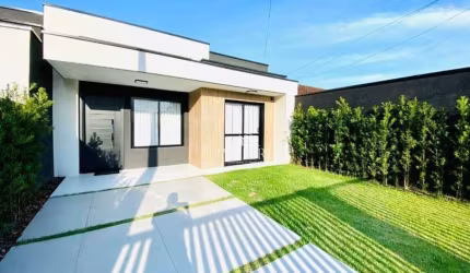 Casa 3 dorm sendo 2 suítes com piscina à venda, 95 m² por R$ 680.000 - Cohapar - Guaratuba/PR