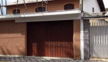 Sobrado à venda no bairro Centro - Tremembé/SP