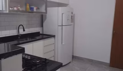 Apartamento , 02 Dormitórios , vaga coberta, , Salão de Festas, quadra , espaço gourmet ! !