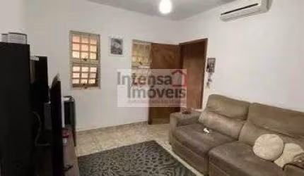 Casa à venda no bairro Jardim Marieta - Taubaté/SP